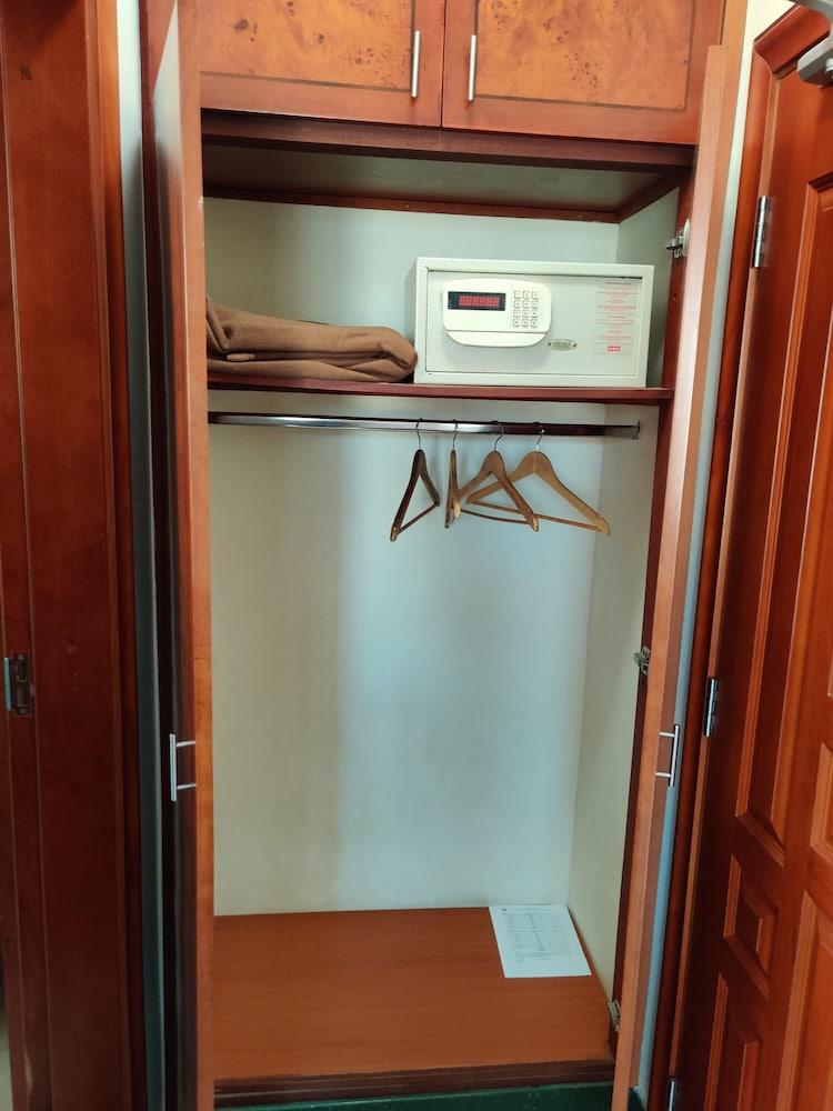 Hotel Nikko Towers Dar es Salaam Ngoại thất bức ảnh
