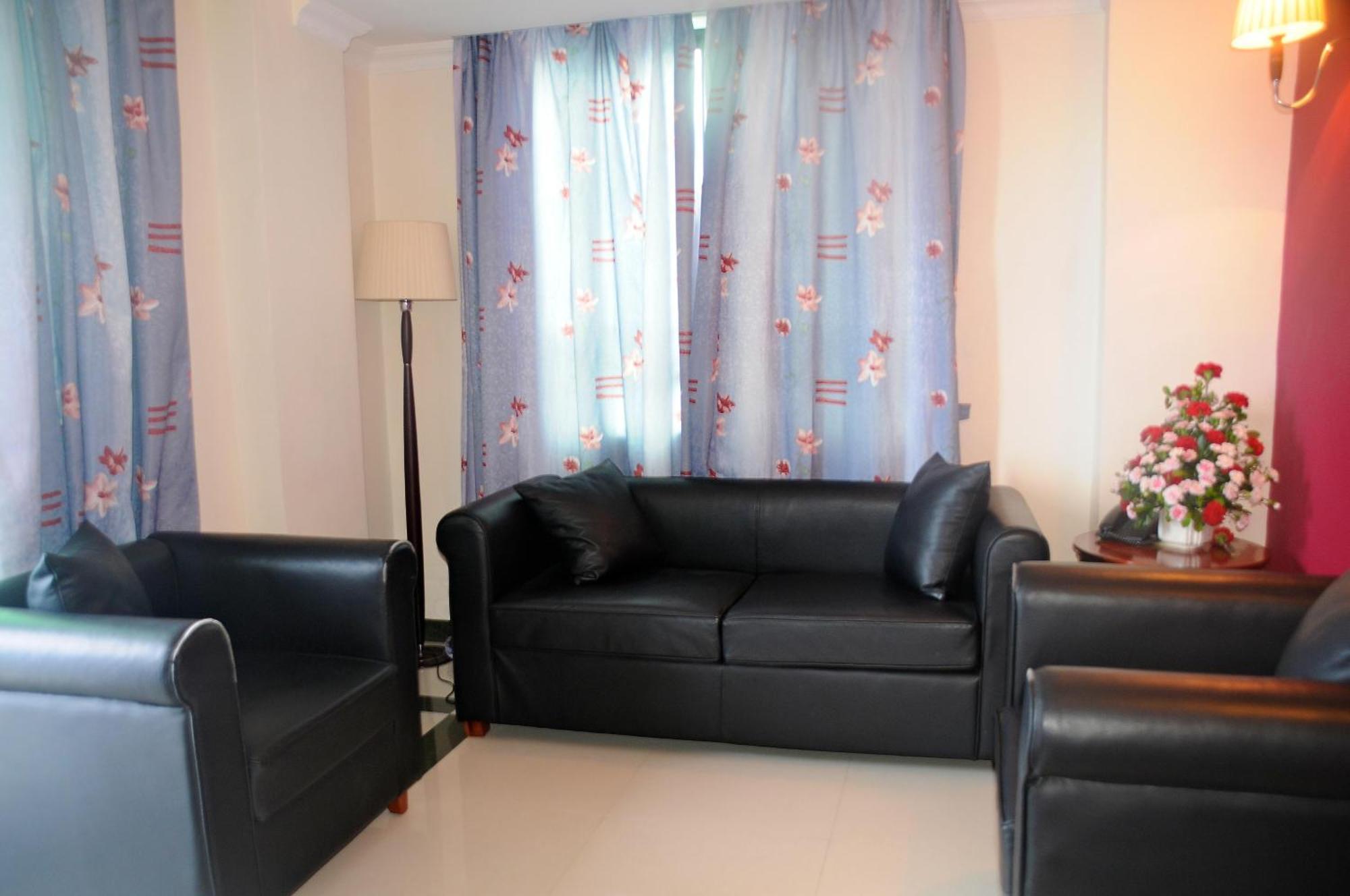 Hotel Nikko Towers Dar es Salaam Phòng bức ảnh